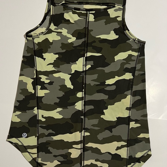 Lululemon Camo Print Tank Top - Picture 4 of 8